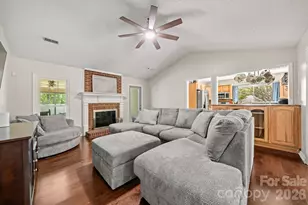 5200 Cressingham Ct, Charlotte, NC 28227 - Photo 9