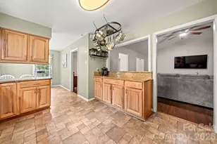 5200 Cressingham Ct, Charlotte, NC 28227 - Photo 13
