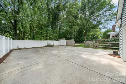 5200 Cressingham Court, Charlotte, NC 28227 - Photo 39
