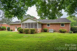 225 Dogwood Dr, Mount Holly, NC 28120 - Photo 37
