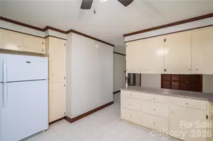 225 Dogwood Dr, Mount Holly, NC 28120 - Photo 15