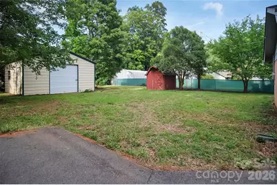 327 Arlington Street, Forest City, NC 28043 - Photo 25