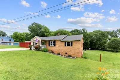 810 Bradley Road, Dallas, NC 28034 - Photo 3