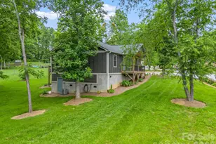 100 Walt Dr, Hendersonville, NC 28792 - Photo 5