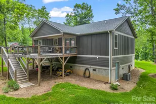 100 Walt Dr, Hendersonville, NC 28792 - Photo 3