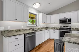 100 Walt Dr, Hendersonville, NC 28792 - Photo 11