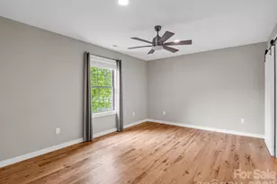 100 Walt Dr, Hendersonville, NC 28792 - Photo 15