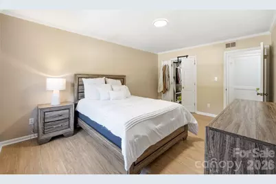 4739 Hedgemore Drive, Charlotte, NC 28209 - Photo 19