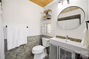 4739 Hedgemore Dr, Charlotte, NC 28209 - Photo 25