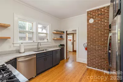 831 Oakland Street, Hendersonville, NC 28791 - Photo 9