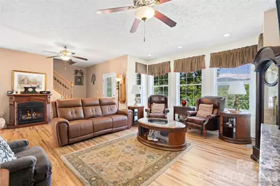 637 April Park, Waynesville, NC 28786 - Photo 17