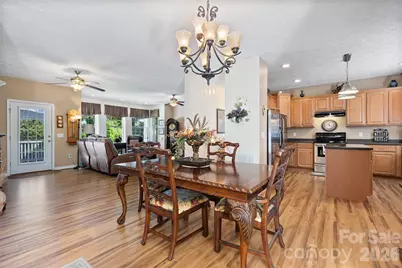 637 April Park, Waynesville, NC 28786 - Photo 5