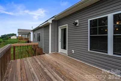 4944 Southview Drive, Hickory, NC 28602 - Photo 9