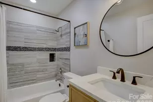 3423 Sudbury Rd, Charlotte, NC 28205 - Photo 25