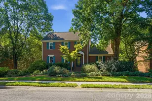 723 Walnut Point Dr, Matthews, NC 28105 - Photo 3