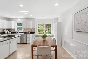 723 Walnut Point Dr, Matthews, NC 28105 - Photo 17
