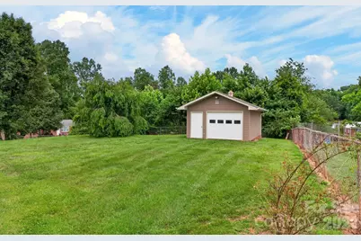 2411 Allendale Circle, Lenoir, NC 28645 - Photo 45