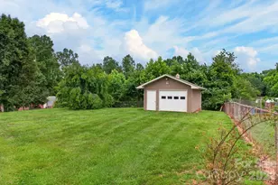 2411 Allendale Cir, Lenoir, NC 28645 - Photo 45
