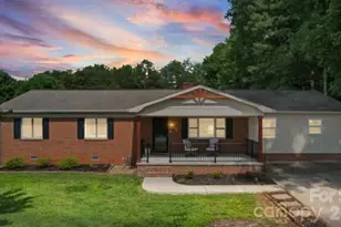 138 Shumaker Dr, Statesville, NC 28625 - Photo 1