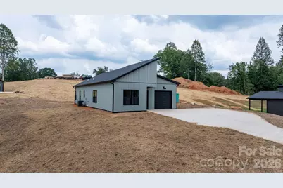913 Overlook Drive SW, Lenoir, NC 28645 - Photo 1