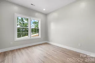 913 Overlook Dr SW, Lenoir, NC 28645 - Photo 19