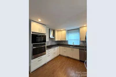 300 E Peterson Drive, Charlotte, NC 28217 - Photo 7