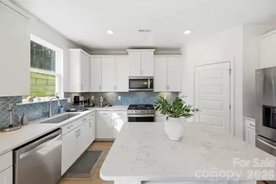 152 Lancashire Court, Denver, NC 28037 - Photo 7