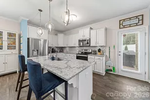 121 Mercer St, Mooresville, NC 28115 - Photo 9
