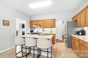 4710 Kirkgard Trail, Charlotte, NC 28269 - Photo 9
