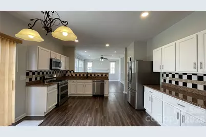 17425 Westmill Lane, Charlotte, NC 28277 - Photo 11