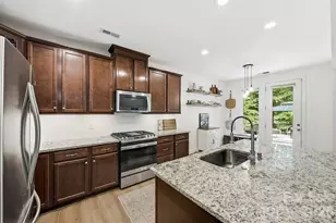 7116 Toxaway Ln, Charlotte, NC 28269 - Photo 11