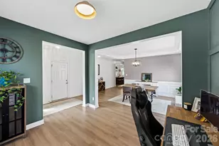 7116 Toxaway Ln, Charlotte, NC 28269 - Photo 7