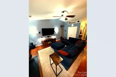 4313 Bubbling Brook Court, Charlotte, NC 28278 - Photo 5