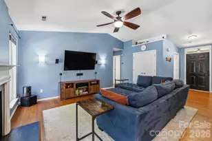 4313 Bubbling Brook Ct, Charlotte, NC 28278 - Photo 21