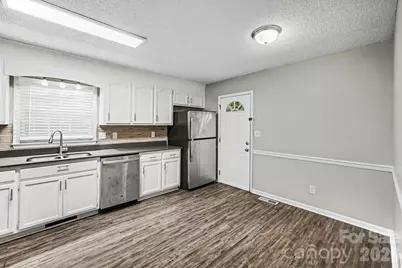 505 S 13th Street, Bessemer City, NC 28016 - Photo 5