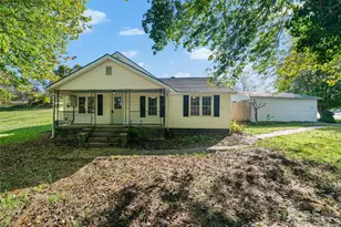 370 Bear Creek Church Rd, Bakersville, NC 28705 - Photo 3