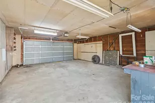 370 Bear Creek Church Rd, Bakersville, NC 28705 - Photo 17