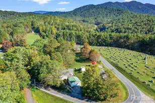 370 Bear Creek Church Rd, Bakersville, NC 28705 - Photo 15