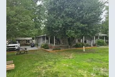 427 E Mills Avenue, Mooresville, NC 28115 - Photo 3