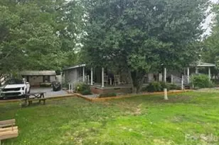 427 E Mills Ave, Mooresville, NC 28115 - Photo 3
