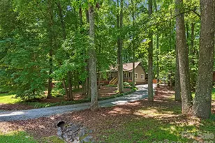 3814 Wonderland Dr, Matthews, NC 28104 - Photo 1
