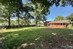 363 Don McGinnis Rd, Lincolnton, NC 28092 - Photo 13