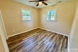 363 Don McGinnis Rd, Lincolnton, NC 28092 - Photo 11