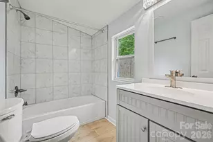 9902 Forest Dr, Charlotte, NC 28216 - Photo 33