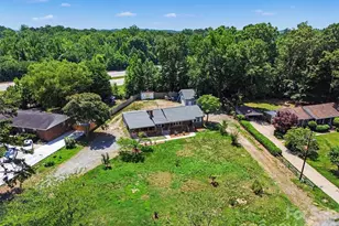 9902 Forest Dr, Charlotte, NC 28216 - Photo 43
