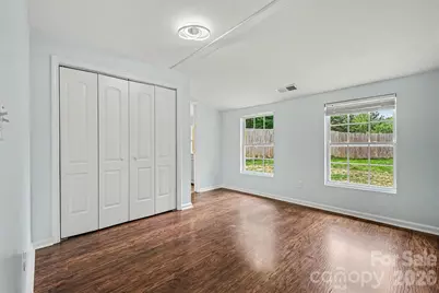 9902 Forest Drive, Charlotte, NC 28216 - Photo 31