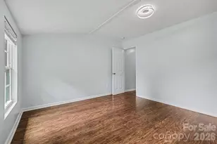 9902 Forest Dr, Charlotte, NC 28216 - Photo 29