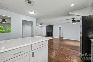 9902 Forest Dr, Charlotte, NC 28216 - Photo 15