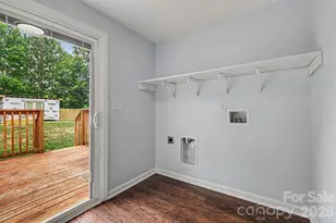 9902 Forest Dr, Charlotte, NC 28216 - Photo 19