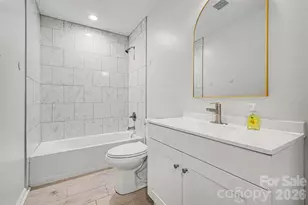 9902 Forest Dr, Charlotte, NC 28216 - Photo 17